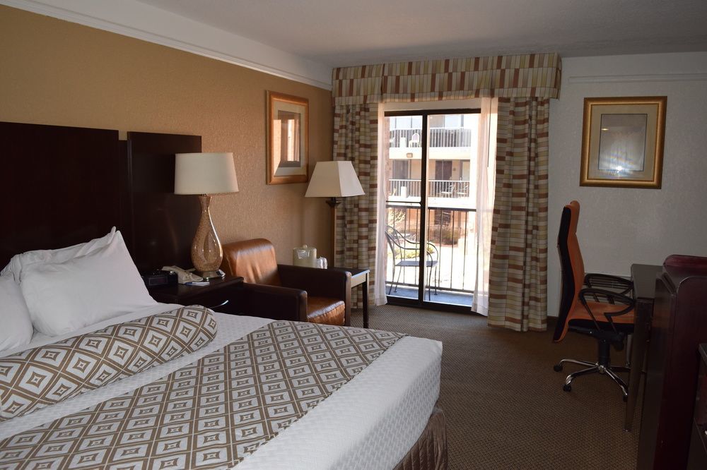Four Points By Sheraton Detroit Novi Εξωτερικό φωτογραφία
